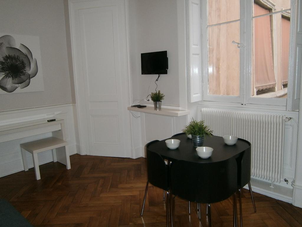 Appartements Place Bellecour ลียง ภายนอก รูปภาพ